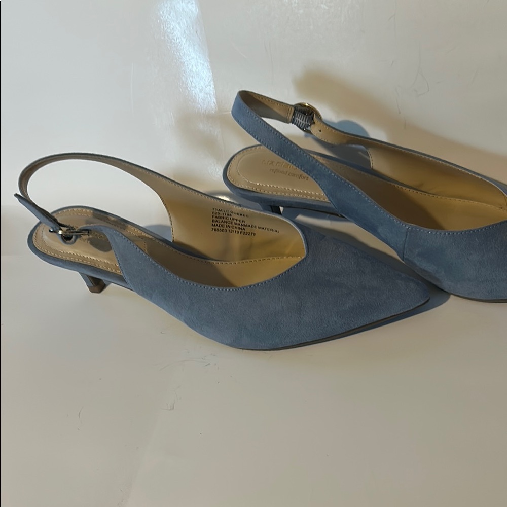 Elegant Blue Slingback Heels